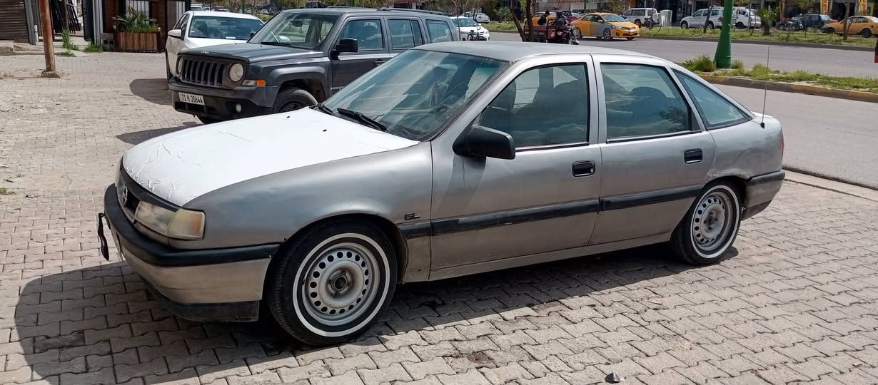 سلام عليكم ورحمة الله وبركاته 
فكترا موديل 1993 سنويه لل 2027 محرك 18
بريكها  أي بي إس  سياره اربع تايرات جديد سياره حلوه  كلش دواخلها نضيف  
سعرها 30وبيها مجال 
للاستفسار خاص 
أو اتصل***********
