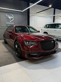 كرايسلر C300 . SRT  LAST CALL.  2023  فول 1/1   مكينه : 6400  . مكان ا...