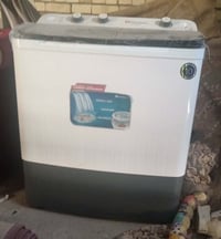للبيع غسالة حوضين جديدة استخدام قليل السعر ب١٢٥ 07739310535
