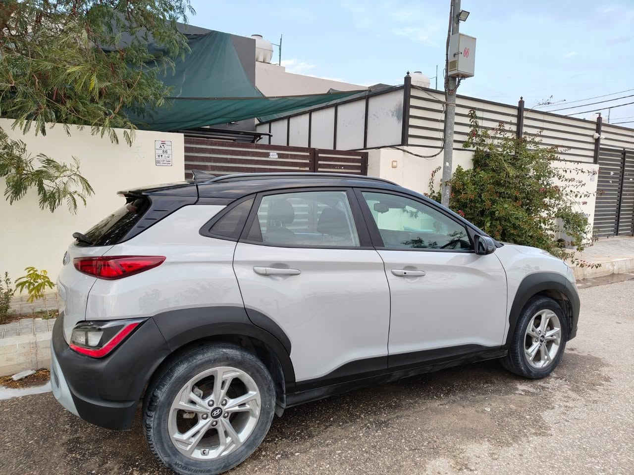 السلام عليكم
هونداي كونا ٢٠٢٣ hyundai Kona SEL 

ماشية 20 ألف ميل

حادثها فقط منطقة اللايت وطرف الجاملغ جهة السايق وراجع بارد

جميع الايرباكات سليمة

تو ويل ومحرك 2000 دوش المرغوبة 

بصمة تشغيل

بصمة ابواب امامية

تشغيل عن بعد 

توقف ذاتي 

قيادة ذاتية  

اشاير بالمري

لد امامي 

شاشة كبيرة 

كامره دوراة 

تحكم ستيرن جهتين

كرسي السائق عالي تحكم كهربائي 

مثبت سرعة

ثلاث انظمة قيادة

تحديد سرعة

تحديد مسار

***********

***********

السعر= 159 ورقة

مكان السيارة بالنجف
