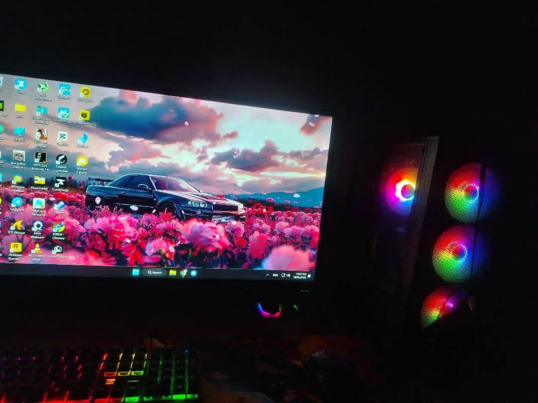 السلام عليكم
PC للبيع + وماوس وكيبورد 

المواصفات 

المعالج Ci 7 9700

مذر بورد Z390 msi

مبرد غازي AG 400

رامات 16GB 3200

هارد m. 2 512GB

كرت شاشه  RTX 4060 oc ASUS 8GB

بور سبلاي 600W

ماوس  +وكيبورد ميكانيكي 

بدون شاشه 

تواصل: ***********

مكاني بغداد مدينة الصدر 
السعر 950 الف 
موجود توصيل
