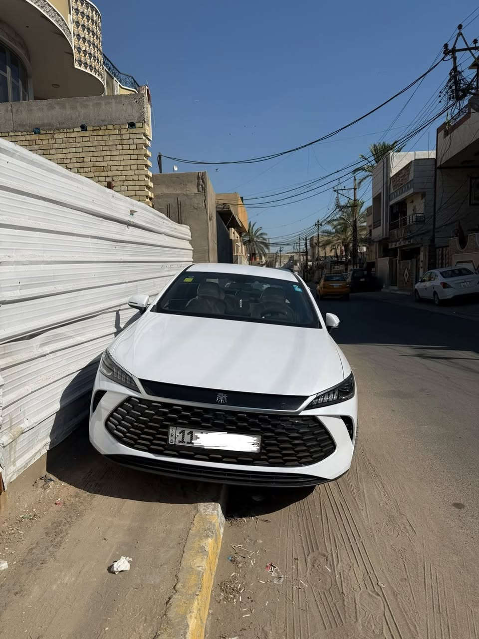 سلام عليكم byd جن بلاص اخت الزيرو ماشيه 2000 فقط كفاله عامه من كلشي السعر 19200 للاتصال *********** مكاني بغداد
