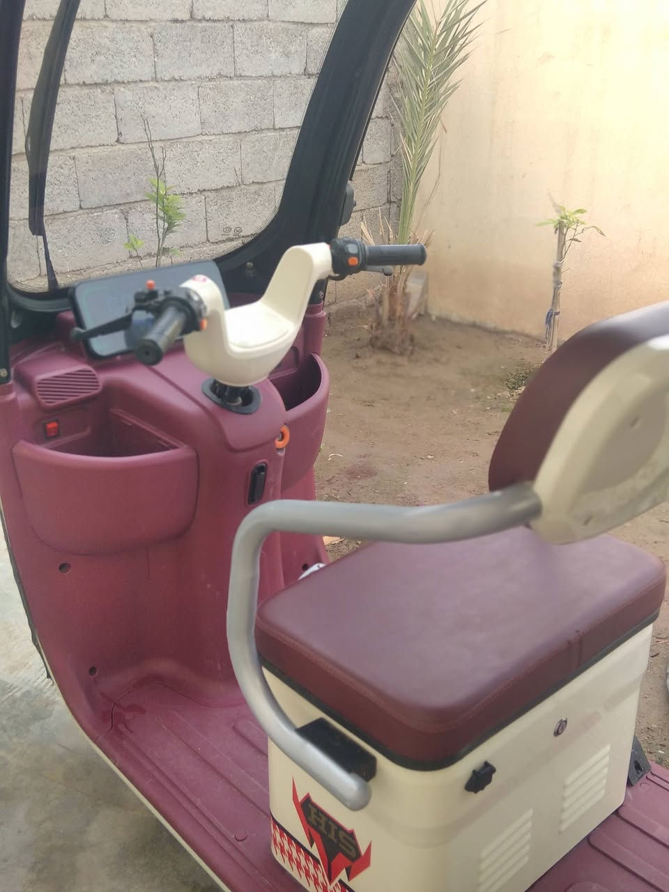 السلام عليكم تكتك شحن للبيع تواصل وتساب او تصال ***********
