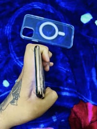 ايفون11برو ماكس    لون ذهبي  ذاكره256.         باتري73 zaيعني دبل خط م...