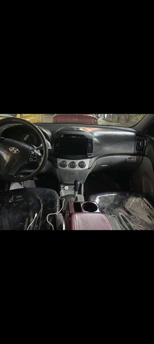 سلام عليكم لانتره للبيع مقدسه 2010 خليج بيه ضربه جاملخ إمامي مبدل فقط مصفره هيئه وغرامات مكينه صارلي 10 أيام شاده وبيه وصل وكير جديد مكان السياره كربلاء غير متواجد عل فيس الرقم ***********
