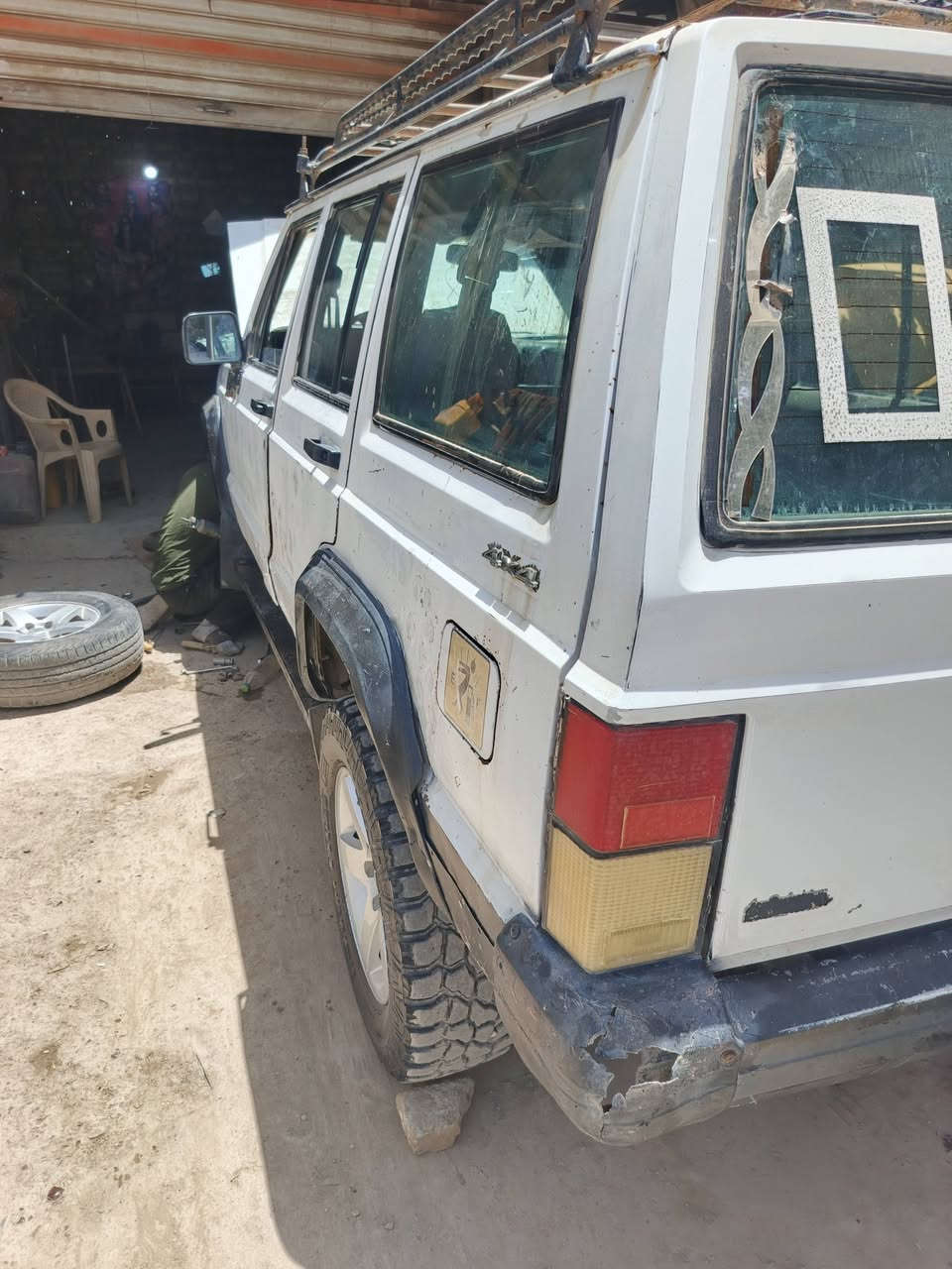 السلام عليكم للبيع جيب موديل 91 كير ومحرك بطه رقم بابل مشروع وطني تحويل ثاني يوم سنويه ل24 السعر 30 مكاني الحله *********** واتساب موجود
