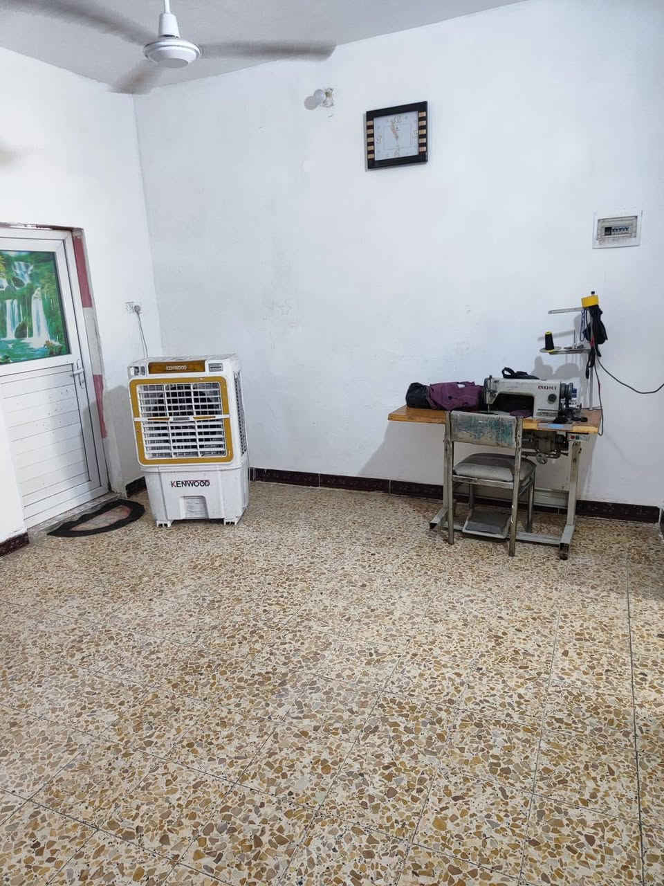 السلام عليكم مكلف بل النشر بيت للبيع في حي النصر التفاصيل في المنشور
