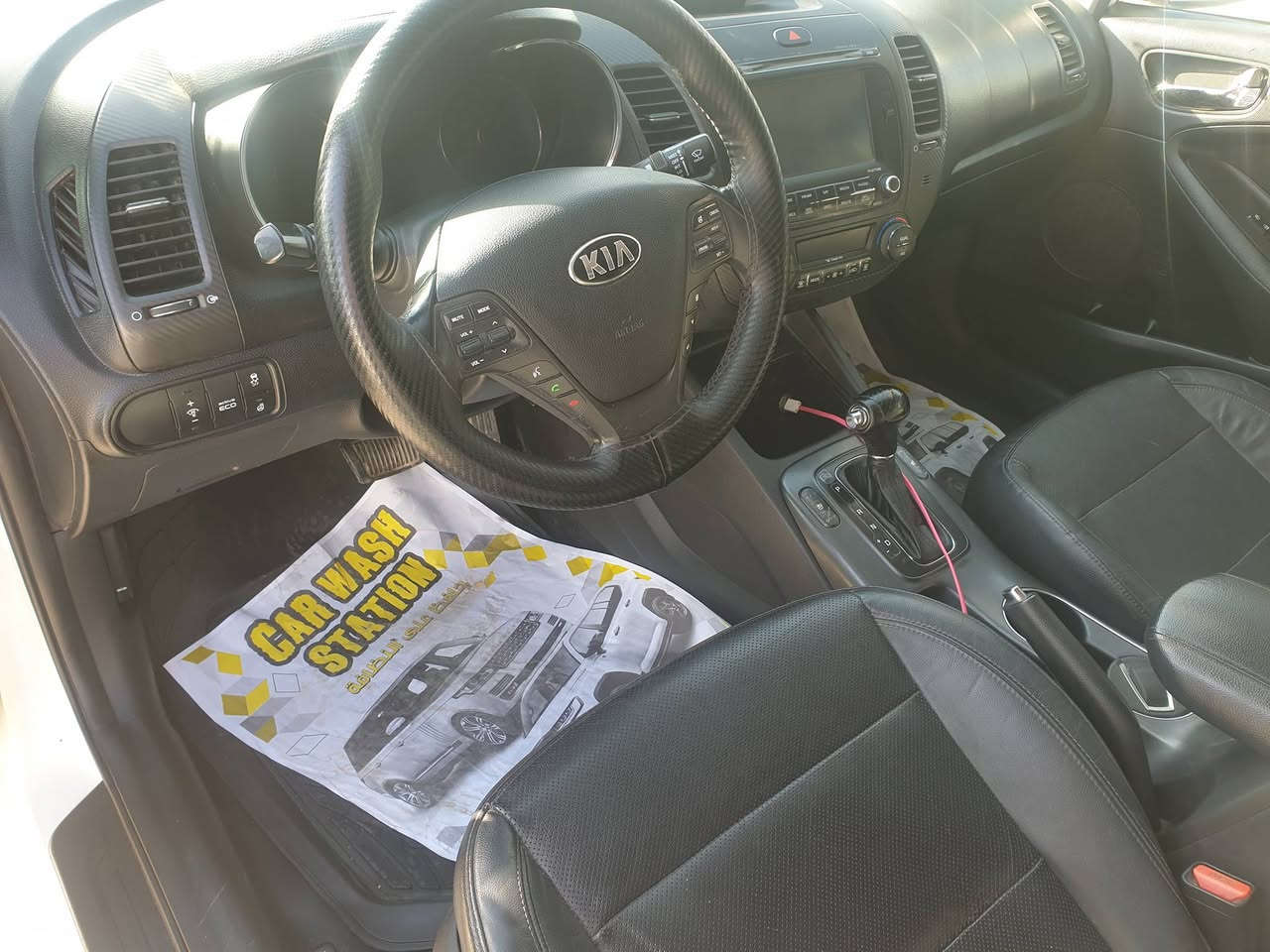 سلام عليكم 
كيا فورتي 2015 وارد امريكي 
محرك وكير مكفولات 
رقم بغداد باسمي 
تبديل جاملغ بدون صبغ بلادي مطابق نفس لون 
والبنيد مصبوغ تقريبا نصفه دعامية نفس لون بدون صبغ
بدون دواخل شواصي لغود كفاله عامه ليبل واحد
مواصفات فول فول تحكمات vib
جاهزه من كل نواحي
مكاني بابل محاويل حي المشتل السعر ب١١٥ وبيها مجال 
***********
