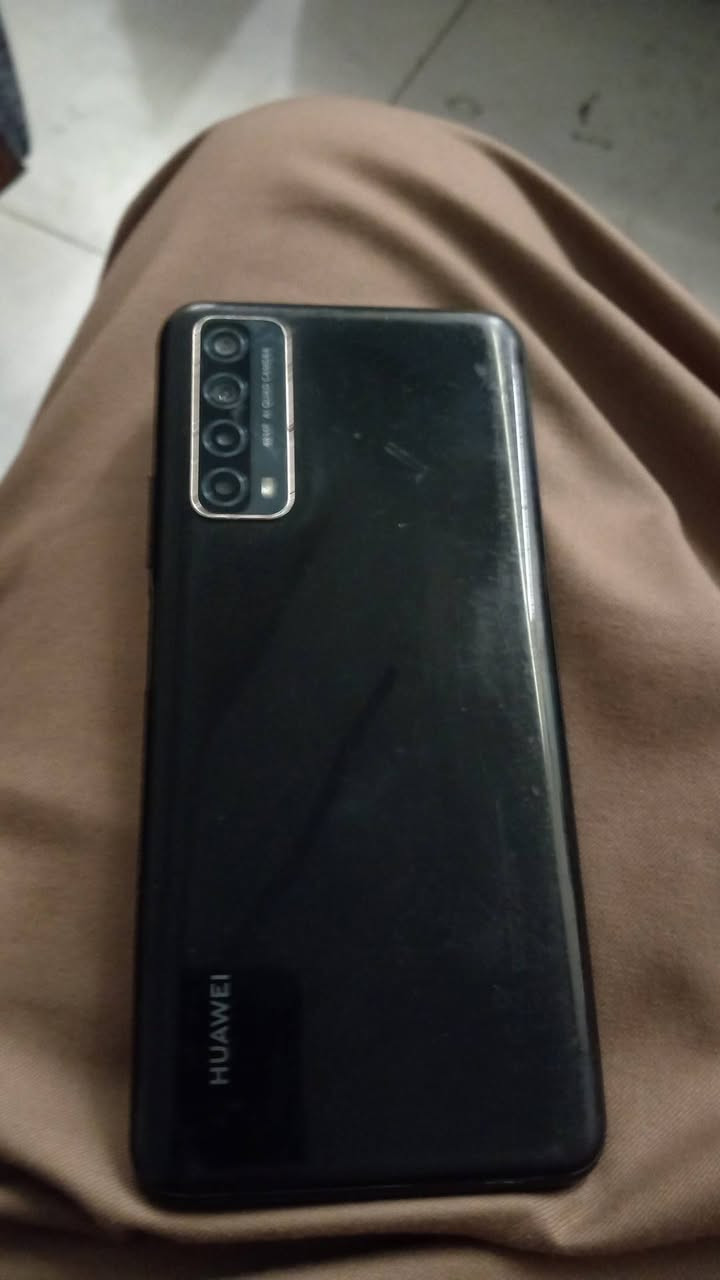 السلا م عليكم جهاز نضيف نضافه95 ذاكره ١٢٨ جهاز خطين شرط ضمان ١٠ اي شي بيه يرجع رقمي *********** بيه وتساب مكان نجف الولايه عدي توصيل هواوي واي ٧ اي سعر خاص
