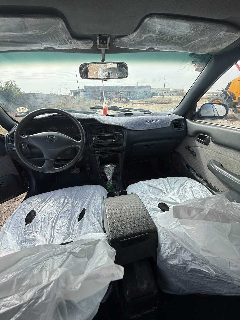 السلام عليكم
كورلاه لبيع  1994 سيارات مصبوغه عام 

سنويه 29   محرك وكير مابيهن اي مشاكل 

سعره 60$ وبيه مجال 

عنوان بصره خور زبير
 رقم. ‭0787 921 1225‬
