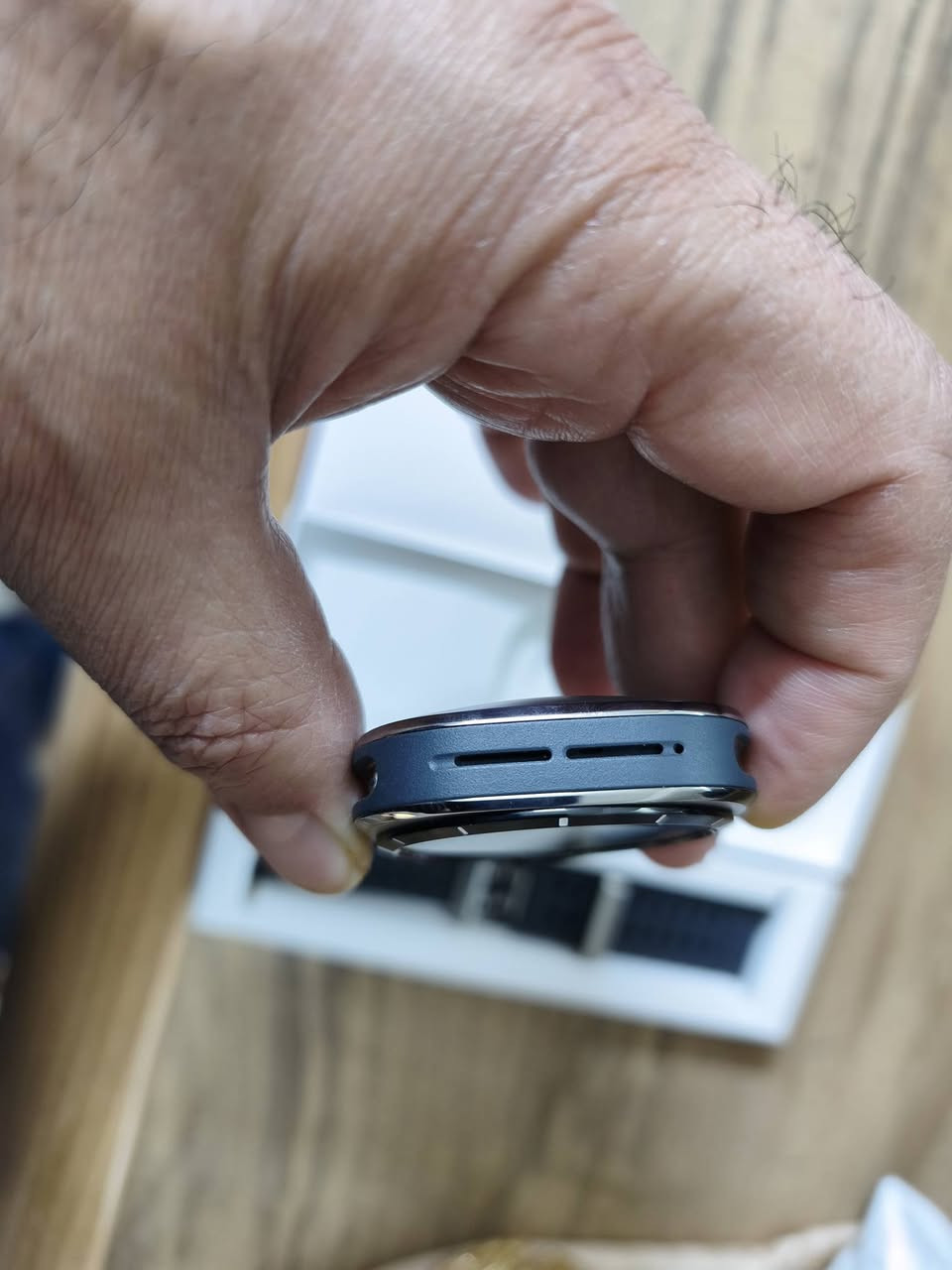 ساعة سامسونك كالكسي وتش الترا 2024 حجم 47 للبيع نظافة 100 ٪ استخدام اقل الأسبوع ..السعر ٣٨٠ الف ..بغداد الاعظمية
تواصل واتس اب ***********
