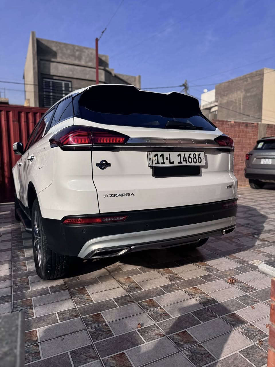 AZKARRA 2023
فول مواصفات

کلین عدا طخه بجنطه صغيره ومسويها ومنزل صورتها بالمنشور.

ماشیە 19 الف ونص 

المواصفات:

* فول مواصفات GF

* سقف بانوراما

* كراسي جلد حار وبارد

* ٤ وضعيات قيادة (Eco, Comfort, Sport, Off-road)

* دوسة جانبي أصلي من الشركة

* كاميرا ٣٦٠ درجة

* تحديد سرعة اوتوماتيك ويه رادار

* نظام مراقبة النقطة العمياء

* نظام التعرف على إشارات المرور

* نظام مساعد البقاء بالمسار

* بریک طوارئ أوتوماتيكي

* نظام Hill Holder (مساعد طلوع المرتفعات)

* شاشة لمس كبيرة 

* شاحن وايرلس

* إضاءة LED + إضاءة ضباب

* كول بوكس (ثلاجة صغيرة)

* ريموت ذكي وتشغيل بصمة

* نظام إنذار

* نظام ABS

* ٦ إيرباكات

* حساسات أمامية وخلفية

* تحكم كهربائي بالكراسي

* تكييف أوتوماتيكي

* شبابيك كهربائية

* مرايات كهربائية تنطوي

* حجم المحرك: ١.٥ لتر تيربو مایلد هایبرد 48V بطارية(190 حصان)

مكان السيارة بابل

📞***********

سعر 23,500 مليون وبيها مجال شي بسيط حك جيه.
