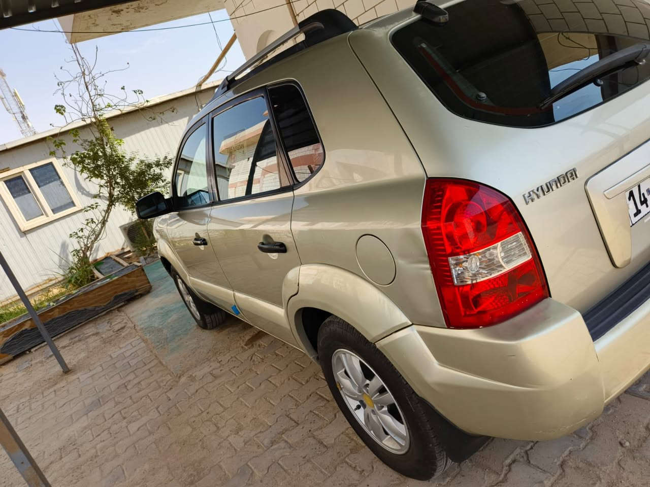 سلام عليكم هونداي توكسان 2009
سياره كفاله من ضربه وتبديل بيه بنيد صبغ اثر جراد وبيه شويه بل قماره جراد 
سياره كارتون مكينه 2000 دوش 
سياره حداده كير مكينه كفاله 
تبريد جديد تخم تاير شاشه كامره
سياره باسمي سنويه 2029
مكانه بصره حي الشرطه شباب انه مجرد ناشر خابرو ع صاحب سياره 
سعره 115$
***********
