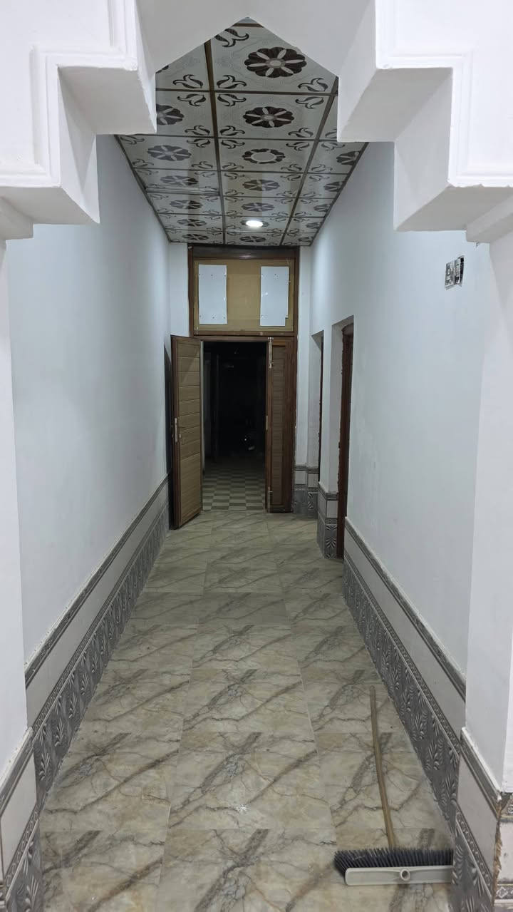بيت إيجار بحي أور يم المدرسه الايرانيه طابقين ترميم حديث مساحته 140 متر
3 غرف نوم وصاله ومطبخ واستقبال وصحيات ايجاره 600
***********
