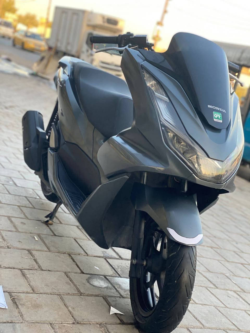 سلام عليكم عندي pcx جيل رابع ماشية 21 بانزيل محسن و دهن لوكاس ب25 مشتريها ب26 ورقة رمبة باسمي  اريد مراوس بجيني ار نظيفة لان دراجة هاي كبيرة ما تصير بالطرمة


**إذا كنت صاحب هذا الإعلان وتريد حذفه لأي سبب، رجاءا أرسل رسالة إلى الدعم الفني**