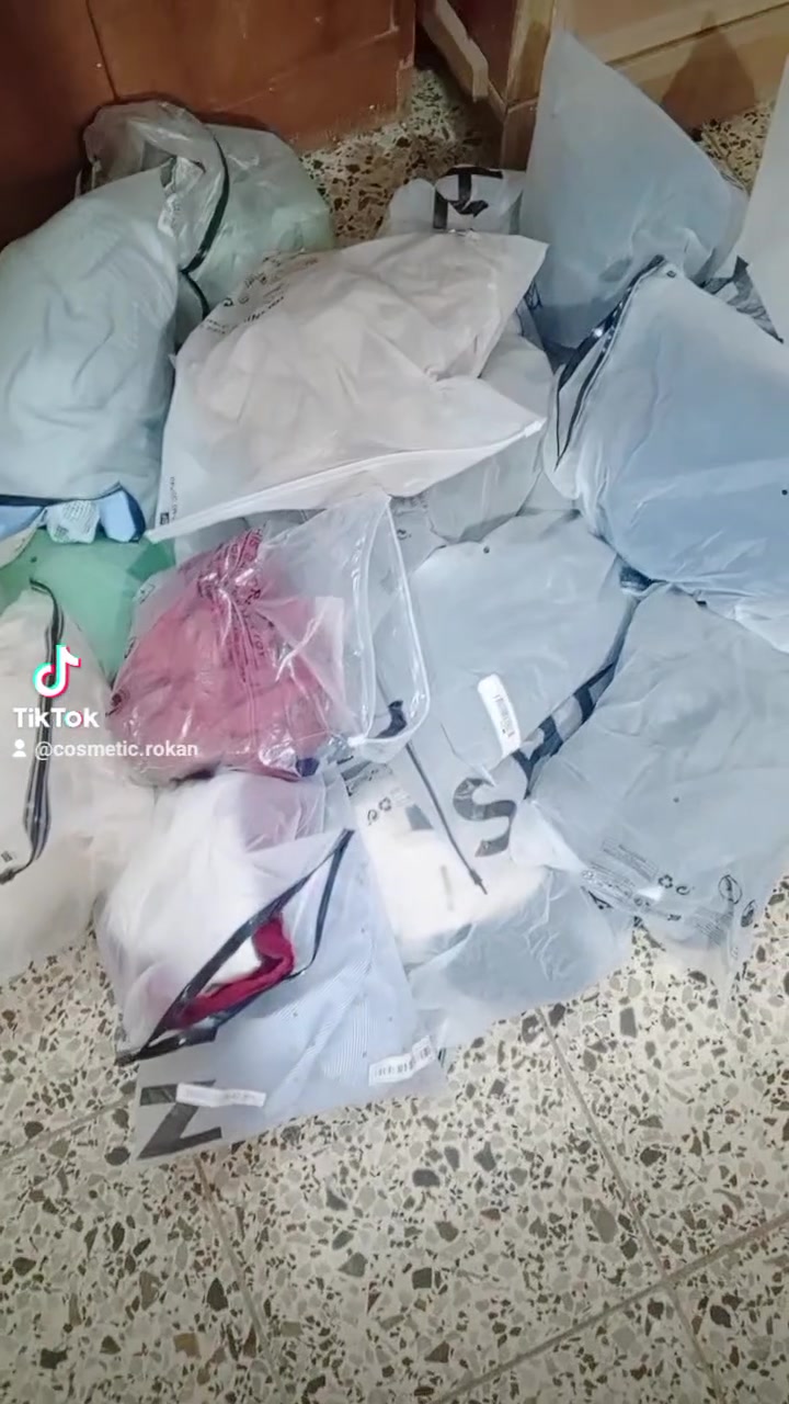 “ستوك شي إن نظيف للتبديل أو البيع بسعر تصريف


**إذا كنت صاحب هذا الإعلان وتريد حذفه لأي سبب، رجاءا أرسل رسالة إلى الدعم الفني**