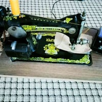 مكينة خياطة • ام فراشه • نظيفة