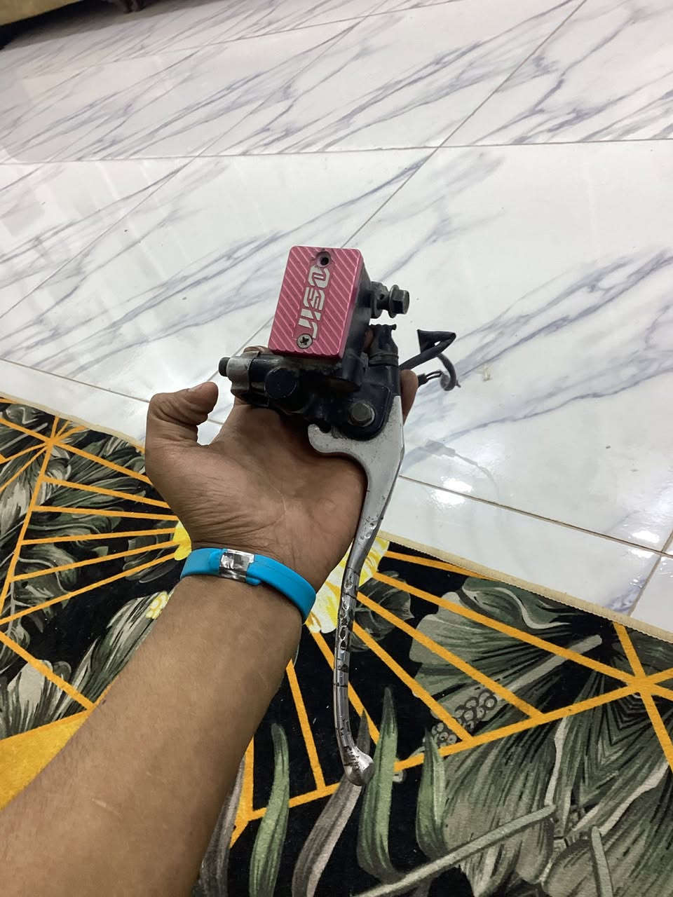 كلمن وسعره تعال خاص وتشلع عيوني


**إذا كنت صاحب هذا الإعلان وتريد حذفه لأي سبب، رجاءا أرسل رسالة إلى الدعم الفني**