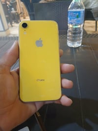 آيفون اكس آر البيع مبدل فقط بطاريه  ذاكره 64 فيس إيدي شغاله  سعره 150ق...