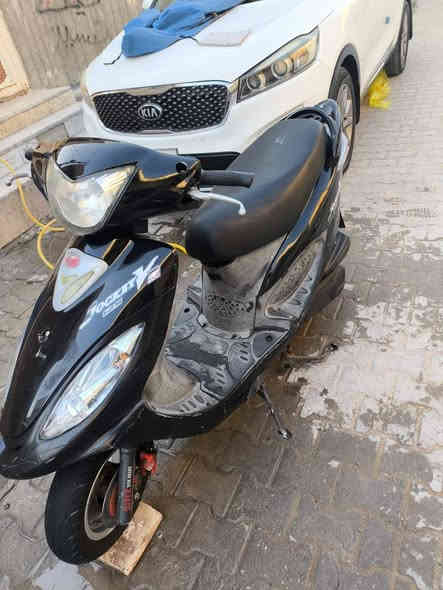 السلام عليكم دراجه كامكو V2لبيع دراجه مكفوله كفاله عامه يي مصلح يعجبك افحص صارله شهر من طالعه مكانه كوفه السعر 900وبيه مجال ***********
