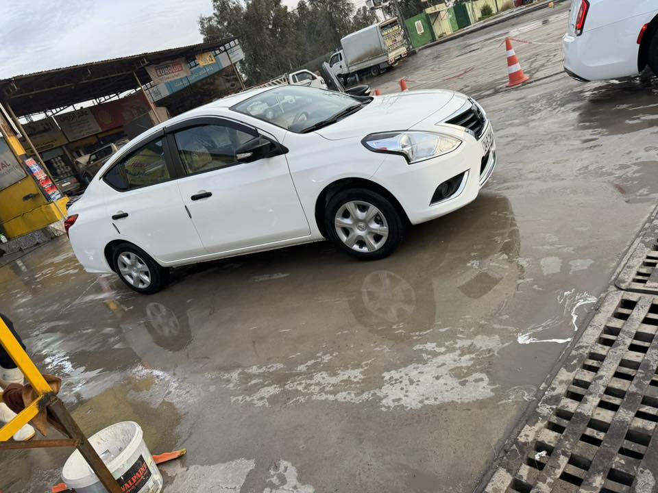 صني 2025
سيارة فول مواصفات
 اربع جام كهرباء
 شاشة كبيرة
 اشارة بل مري 
رقم دهوك 
ماشية 26000 كم 
مكان السيارة موصل 
***********
سعر 130$
