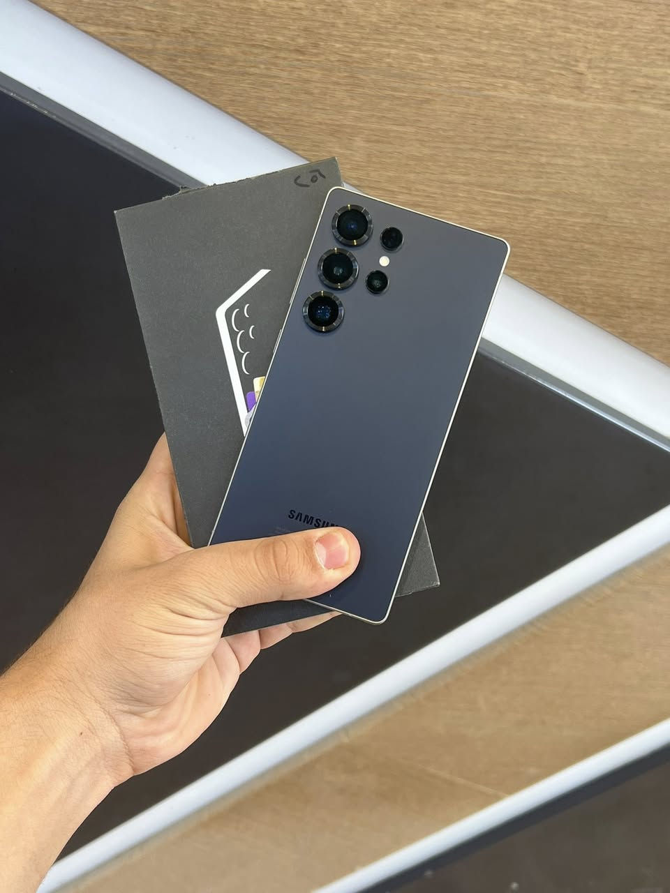 Samsung s25 ultra
256
اللون  المميز 🔘🩶
 السعر 1250 
الجهاز فول نضافه مامفتوح  ضمان  زورونا وشرفونا سامراء حي الضباط الاولى مقابل سوق الضباط الكبير #مركز_زيد_الاتصالات 
#متوفر_توصيل
يوجد توصيل جميع محافضات العراق 
***********
