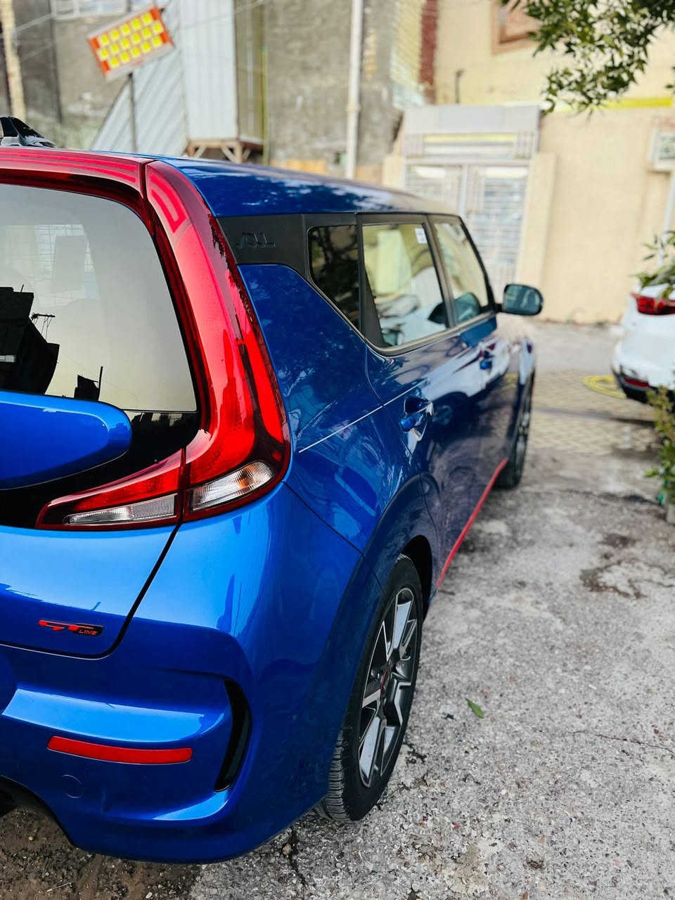 السلام عليكم كيا صول موديل ٢٠٢١وارد مريكي حادثة تقرير مياه امطارمشتغلة في المزاد بدون صبغ بدون تبديل بدون ايرباك ليبل واحد جيتي لاين مقفولة كفالة عامل 
رقم التلفون *********** السعر ١٤٥
