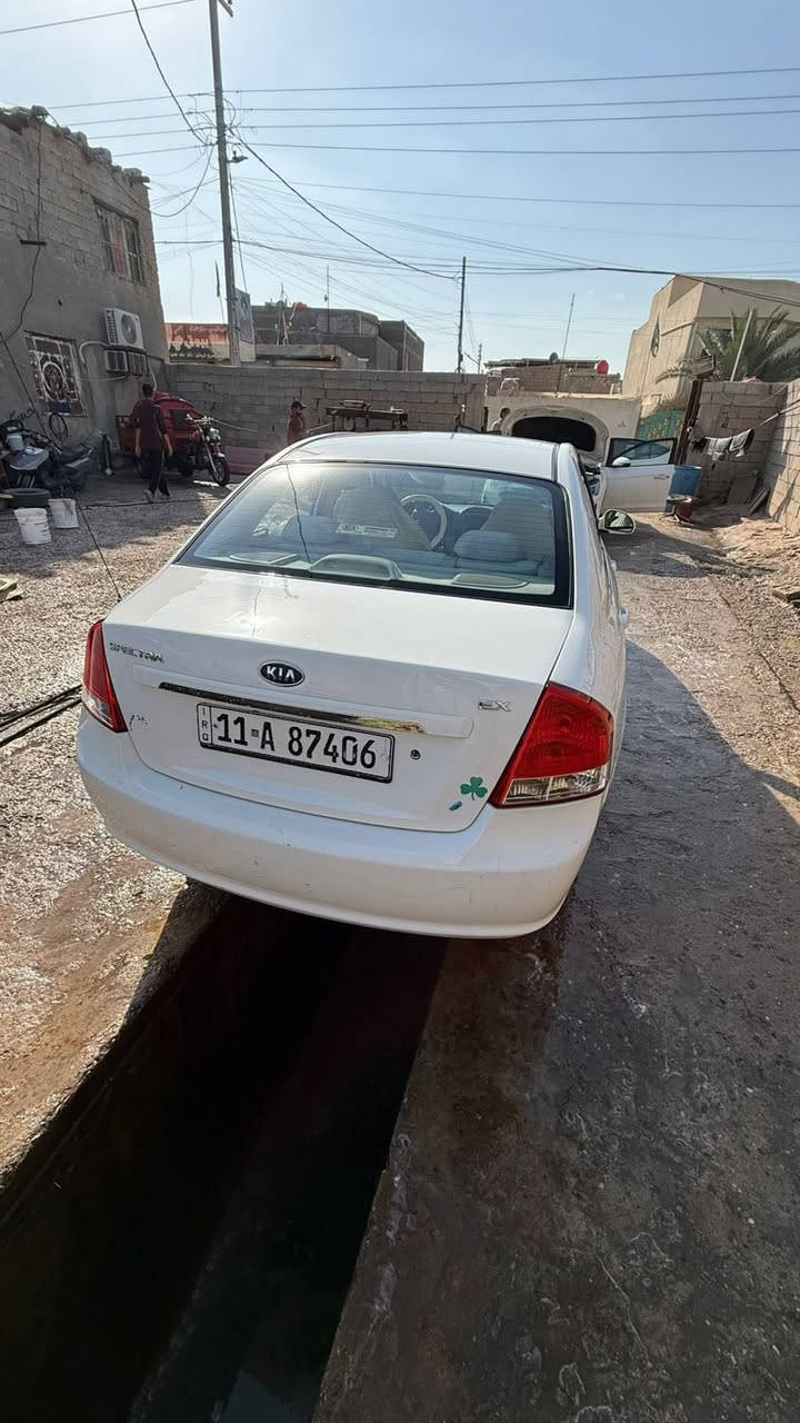 سلام عليكم كيه سبكترا مديل 2009سياره كفاله عامه بيه قطه واحده صبغ سياره عله وضع شركه  سعر110بيه مجال مكان بصره رقم تلفون ***********
