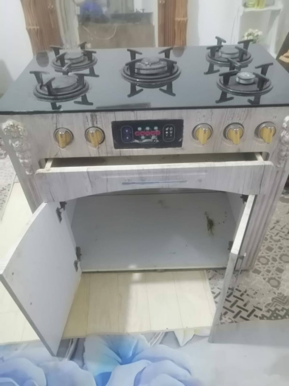 طباخ نضيف ١٠٠ وبيه مجال


**إذا كنت صاحب هذا الإعلان وتريد حذفه لأي سبب، رجاءا أرسل رسالة إلى الدعم الفني**