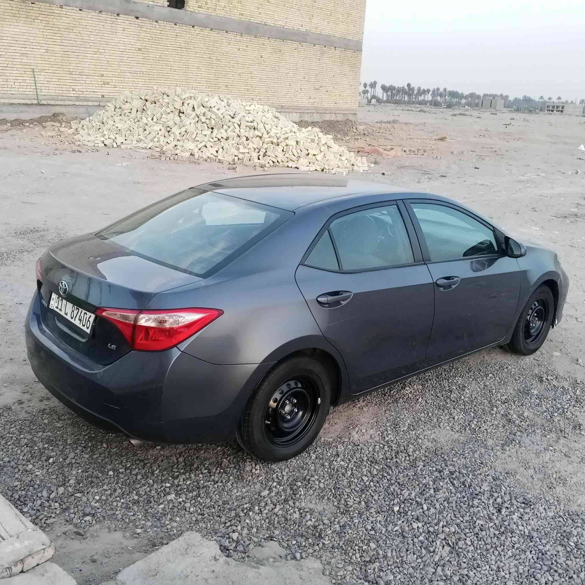 كورلا موديل 19 رقم بغداد بمسمي السياره بيه طخه بلشاصي من جوه وجملغ وبنيد امصلحات نفسهن تبريد ثلج وكهربائات كله شغاله وباتري جديد السعر 110 وبيه مجال للطيب والسياره في بغداد الدوره مقابل المصفئ الدوره *********** بيه واتساب

