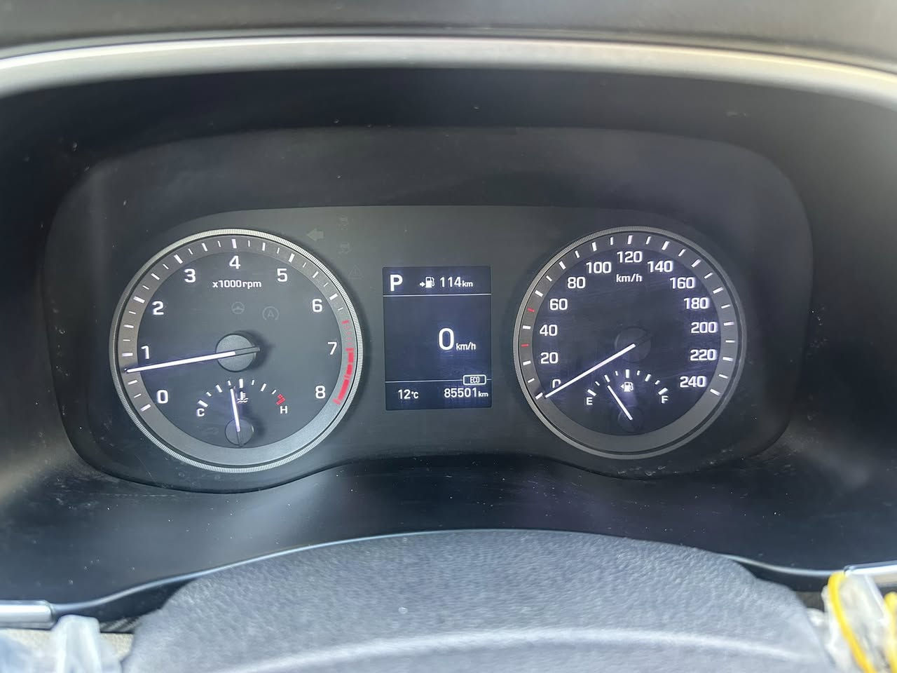 توسان 2020 خليجي كوري اصلي
كفالة عامة ماشية 85 الف كيلو 

بيها رصعة  صغيرة بين الباب الخلفي والجاملغ وتكحيل بسيط 

فول عدا البنوراما 

بصمة 

هند بريك بالرجل 

لايت خمس عدسات 

لد امامي  

باسمي شرط التحويل 

هزة جديدة 

السعر 207 وبيها مجال بسيط 

السيارة بالزعفرانية 

***********
