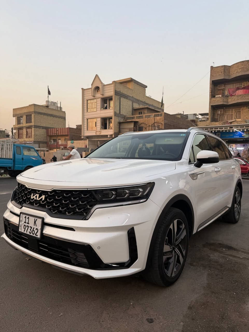 السلام عليكم
سورنتو هايبرد ex  VIP
موديل 2023
وارد امريكي تبديل جاملغ وبنيد نفس الون بدون لا شاصي ولا لغد ولا راديتر
ماشية 87 الف ميل
رقم بغداد
المواصفات
محرك 1600 تيربو
التفويلة تمشيك 1000كيلو
بصمة تشغل وابواب وتشغيل عن بعد
لایت 4 عدسات
شاشة كبيرة
كامرة خلفية
حساسات خلفية
7 راكب كشنات منفصلة VIP
كشنات جلد كهرباء
كشنات تدفئة
قيادة ذاتية حسب خطوط الشارع تقود وحدها
تحديد مسار
كروس كونترول
رادارات  امامية خلفية
وضعيات قيادة سبورت ، نورمل ، وايكو
سايد بريك كهربائي
صندوك كهرباء خاصية الفتح بالرجل
تبريد خلفي منفصل
اوتو هولد
كير ماوس
تحكم ستيرن كامل
وبعد هواية مواصفات
مكان السيارة بغداد
السعر 230
للاستفسار ***********
