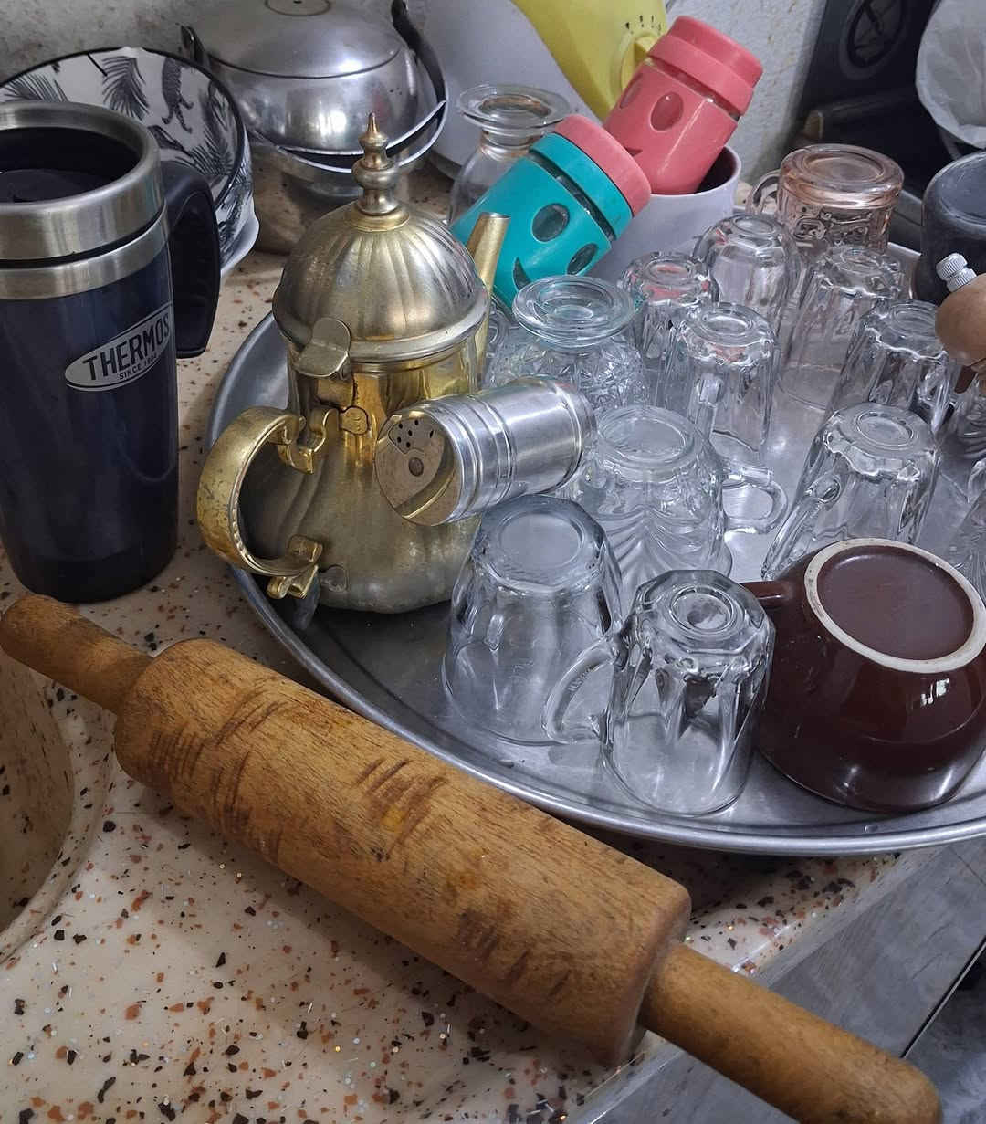 كابسة صاج وخلاط عصير وقوري ٢ وكلاصات وكل الغراض النواعم الي بالصور ٣٠ الف العنوان مشتل عالشارع


**إذا كنت صاحب هذا الإعلان وتريد حذفه لأي سبب، رجاءا أرسل رسالة إلى الدعم الفني**