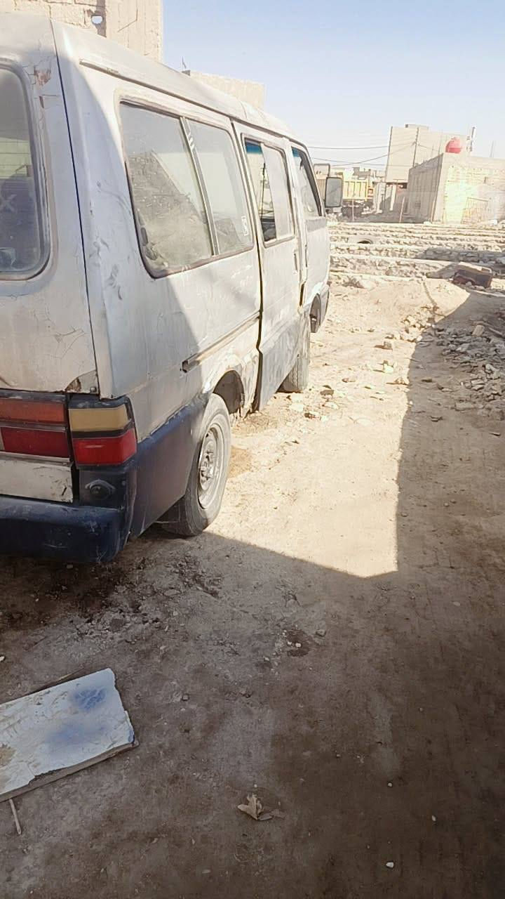 كيا بستا ٩٤ رقم صدامي
تفصيخ بدون محرك كير كوم حديد
اكسن وتخم تاير حداديه جديده مشط جامه مامكسر
دشبول نظيف براكيتات اتظاف السعر ٥ أوراق وبيها مجال الشراي بسيط مكانها السماوه ***********
