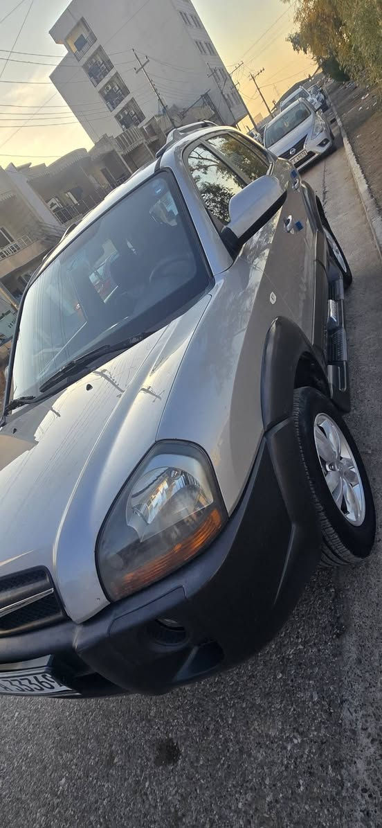 تكسون 2009 
رقم سنوية جديد 
بدون اي ضرر 
اربيل عنكاوة
*********** أربيل, العراق
