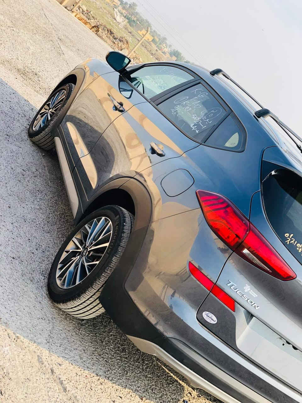 توسان موديل 21 ماشية 36فول موصفات ماعدة الفتحة حادثة بنيد وراجع نفسة
***********
