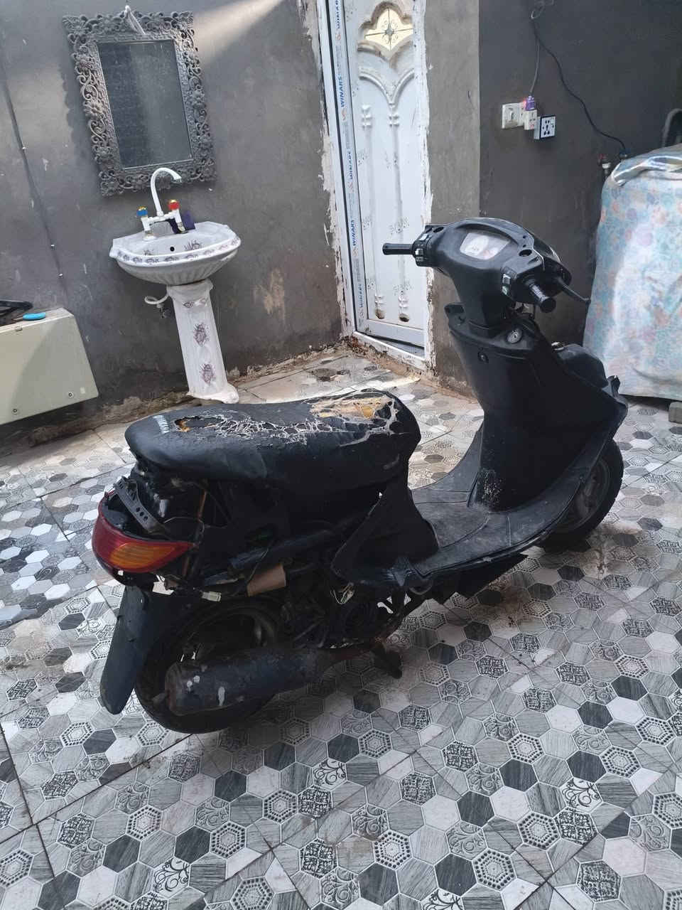 سلام عليكم شباب دراجه فراشه البيع دراجه شرط شلع ومعدل وفل دراجه نكره سلف ابي وكت مكينته مفتوحة كفراته  موجودات سعره اب230وبيه مجال مكاني حيره***********
