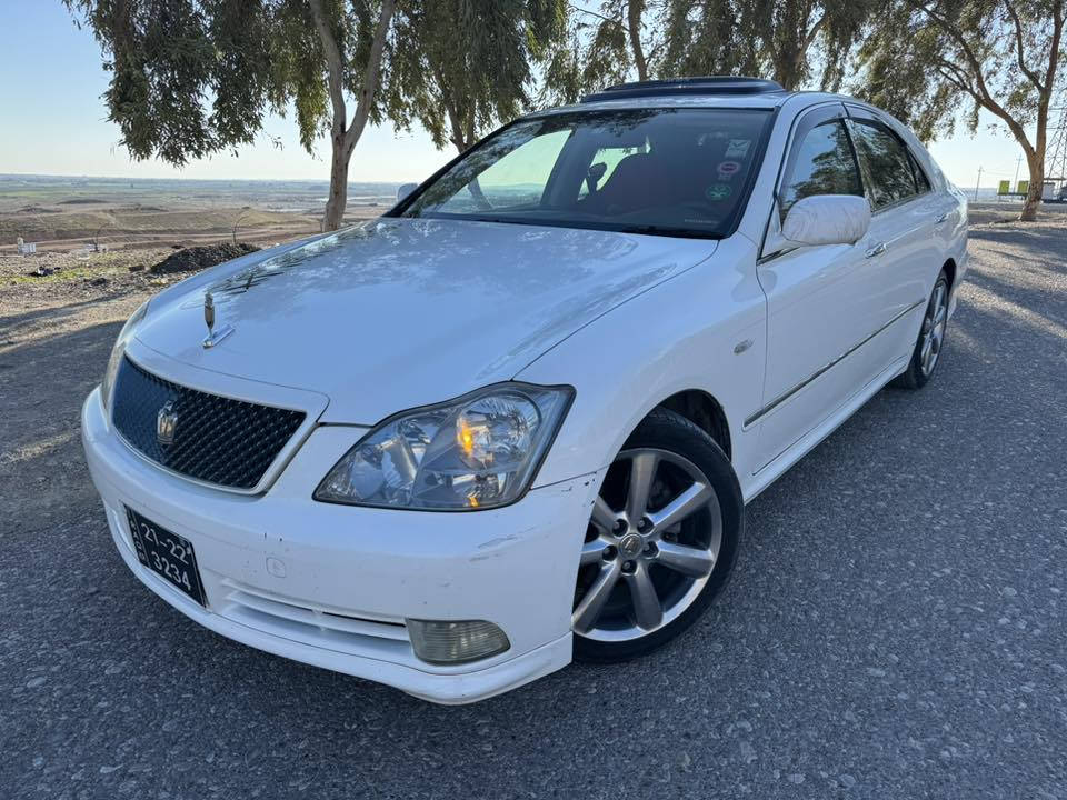 شاهینە مووس.
سپۆڕت
182  بێ دووکەڵ.
ناو کرێمی .
ساج سوور .
٣ دووگمە .
بەس شووێن مووسەکانی بۆیاخە  .
ویل دنگە  .
سووکان کارەبا .
کووشن کارەبا .
مەجمووعە سووکانی لێکزس .
تەقەو ڕەقەی نییە .
سەقفی زۆر جوانە .
سەیارەکە چاڵوو شووختی نییە .
ووردەی نییە .
ساردوو گەرمی بەسراوە .
برێکی بەسراوە .
کامل مەسرەف کراوە .
دەعموو لێ دراوی نییە .
بوياخي اوروپاشي نيه به شەررتي سونەر .
*********** 

ناونيشان كلار
