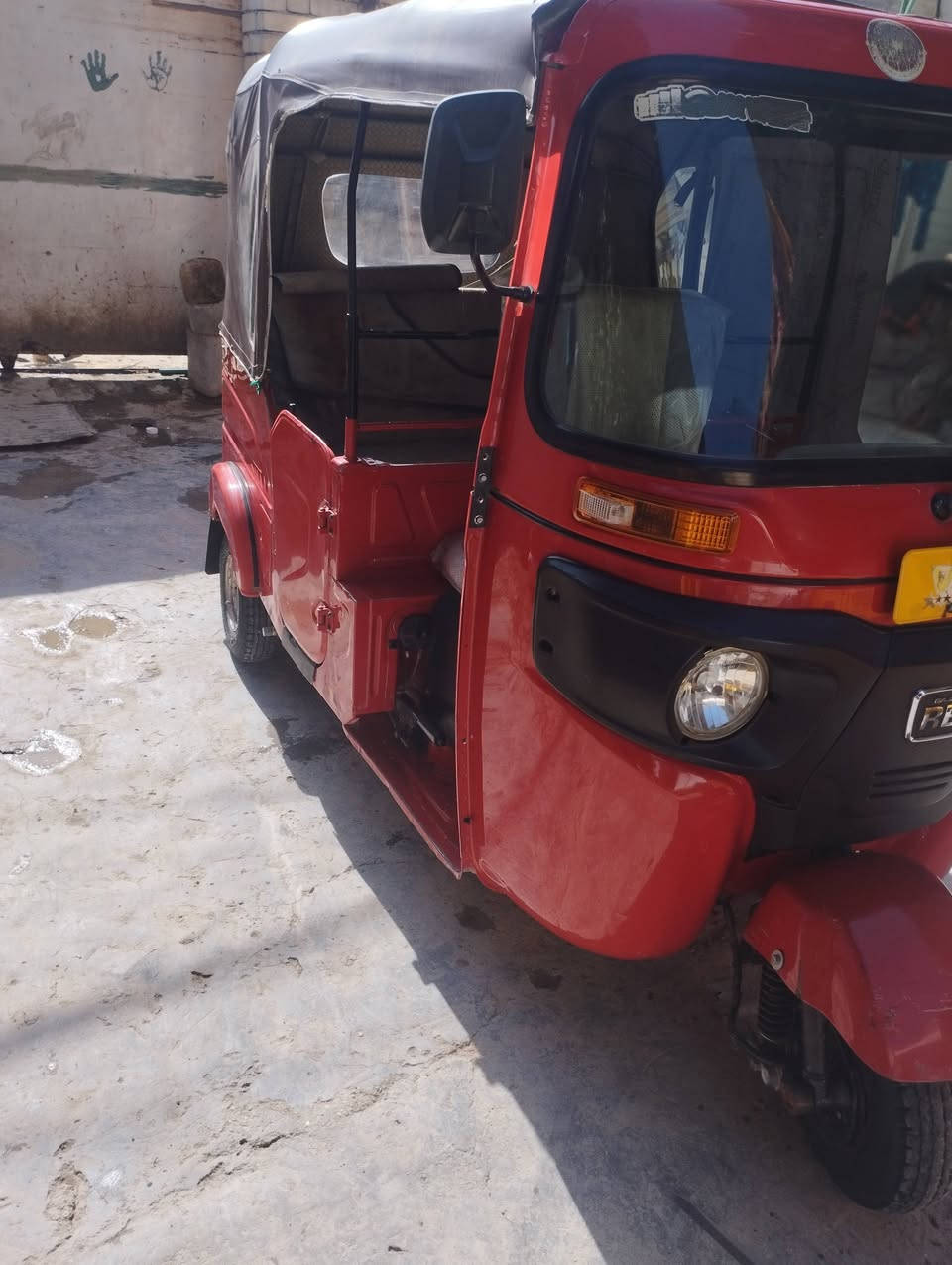 سلام عليكم تكتك للبيع كفاله عامه من كل شيء ٢٠٢٢.٦.٢٣..***********
