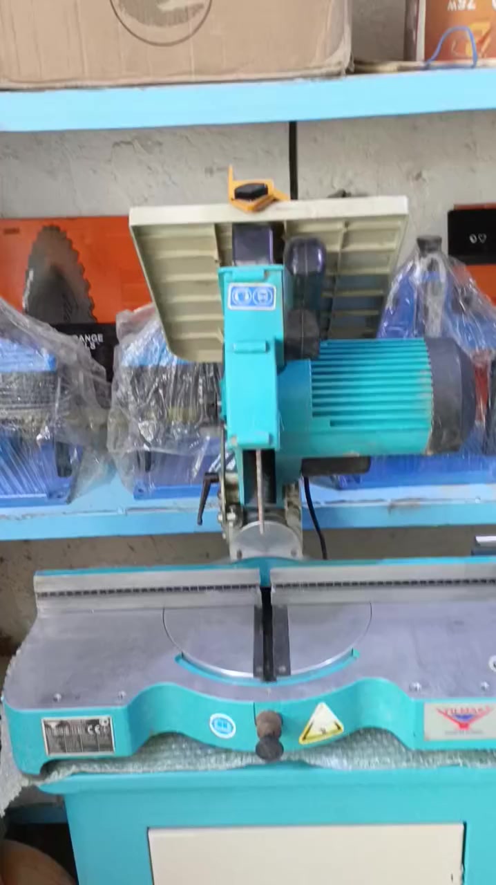 كتر يلمز مع ميز وداكور 3متر بلادي ***********
