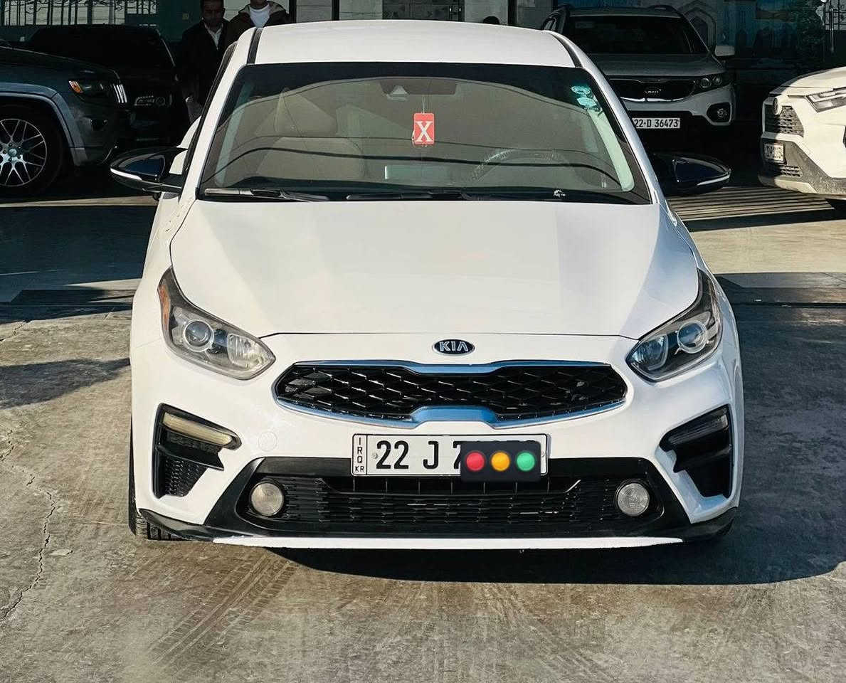 السلام عليكم كيا فورتي 2021
بيها صبغ جاملغ وباب ونص بنيد بيها داخل بسيط بلقاعده مال الجاملغ بدون شاصي شرط صوره الحادث مرفوقه بلمنشور
ايرباك ستيرن فقط
السياره نص فول سياره جديده
ماشيه 58 بدون بارد السياره 
مكينه كير كله شرط شركه
رقم اربيل سنويا جديد 
كابون بيها السعر 135وبيها مجال بسيط 
مكان السياره موصل الايسر 
للاتصال
***********/***********
