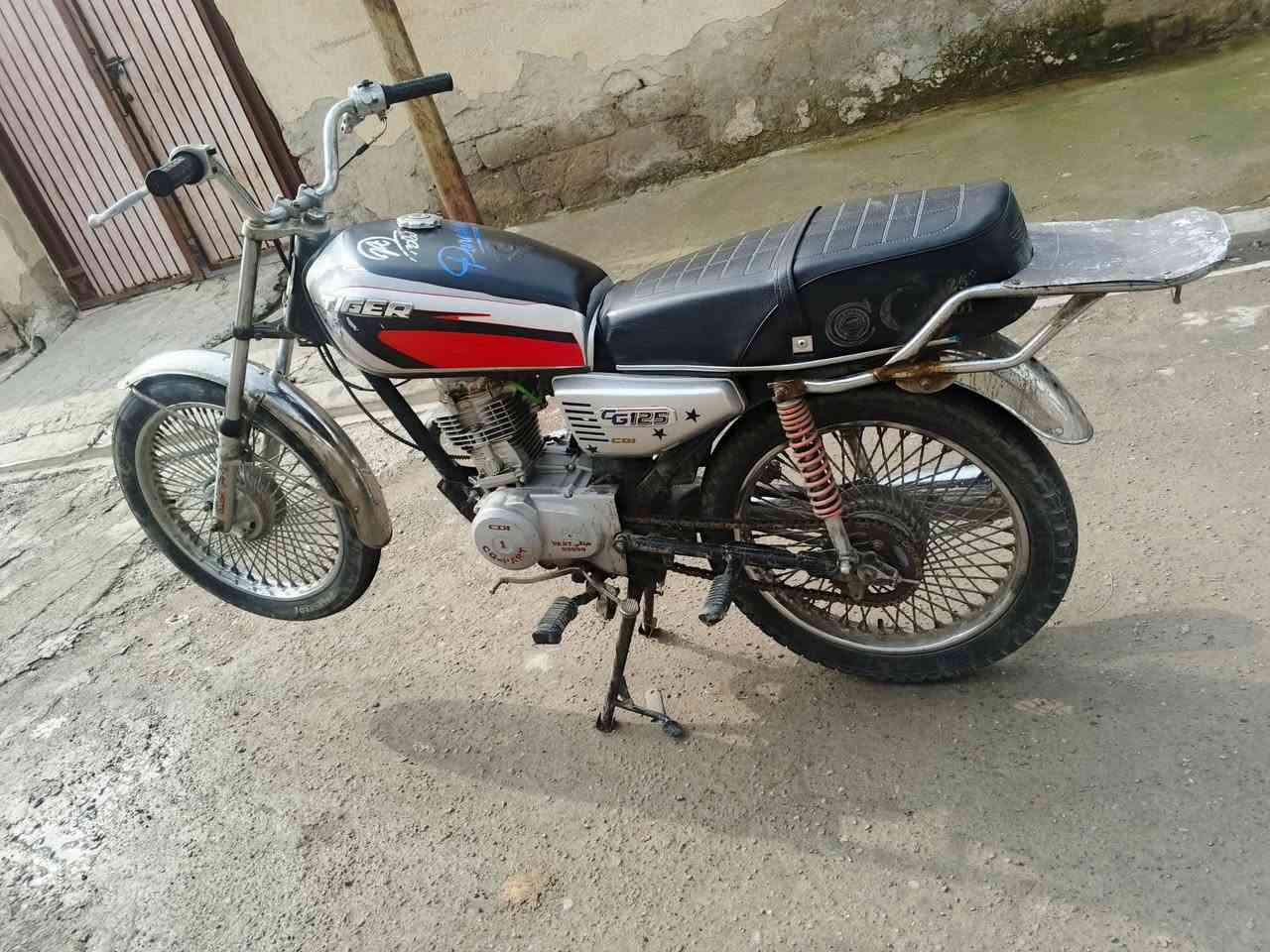 السلام عليكم اخوان ماطور بارت شغال كلشي مايعوزه.للبيع ومتوازي علا بيعته سعره 195وبيه مجال شراي خابرني ***********او راسلني واتساب
