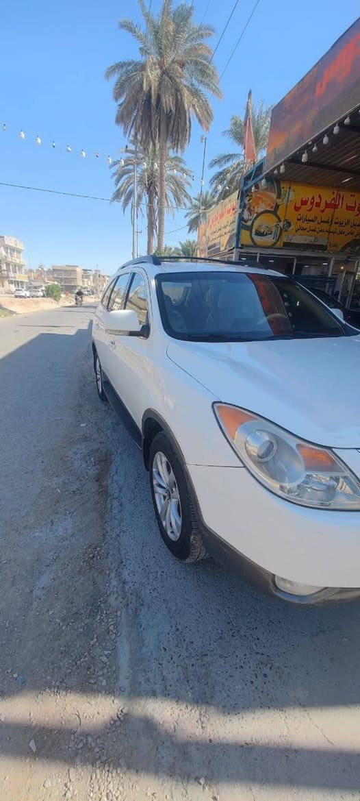 السلام عليكم ورحمة الله وبركاته
هونداي ڤيركروز موديل 2008 خليجي  سياره جديده بالكارتون 

محرك كير جدد مكفولات بدون فتح مكفولات إلك ضمان بيهن 

حداديه جديده  تخم تاير جديد 🆕             تبريد ثلج ❄️  تدفئه سياره على وضع الشركه كامله مابيها نقص ابد.     

ترايك من الشمال للجنوب وبيها قياده تخبل 

رقم سليمانيه دولي بسم واحد من اهل كربلاء تريد وكاله تريد مداور

سبعه 7️⃣ راكب تبريد مركزي ثلاث 3️⃣ قطع 

فور ويل 
     

اشاير بالمري.  مري شفط 

وبعد بيها هواي مواصفات 

السعر115 وبيها مجال بسيط 

مكانها كوفه حي ميسان 

سياره جديده وبالعافيه الي تكون من نصيبه 

للاستفسار الاتصال على الرقم التالي 
***********  اتصل وبيك خير ودلل
