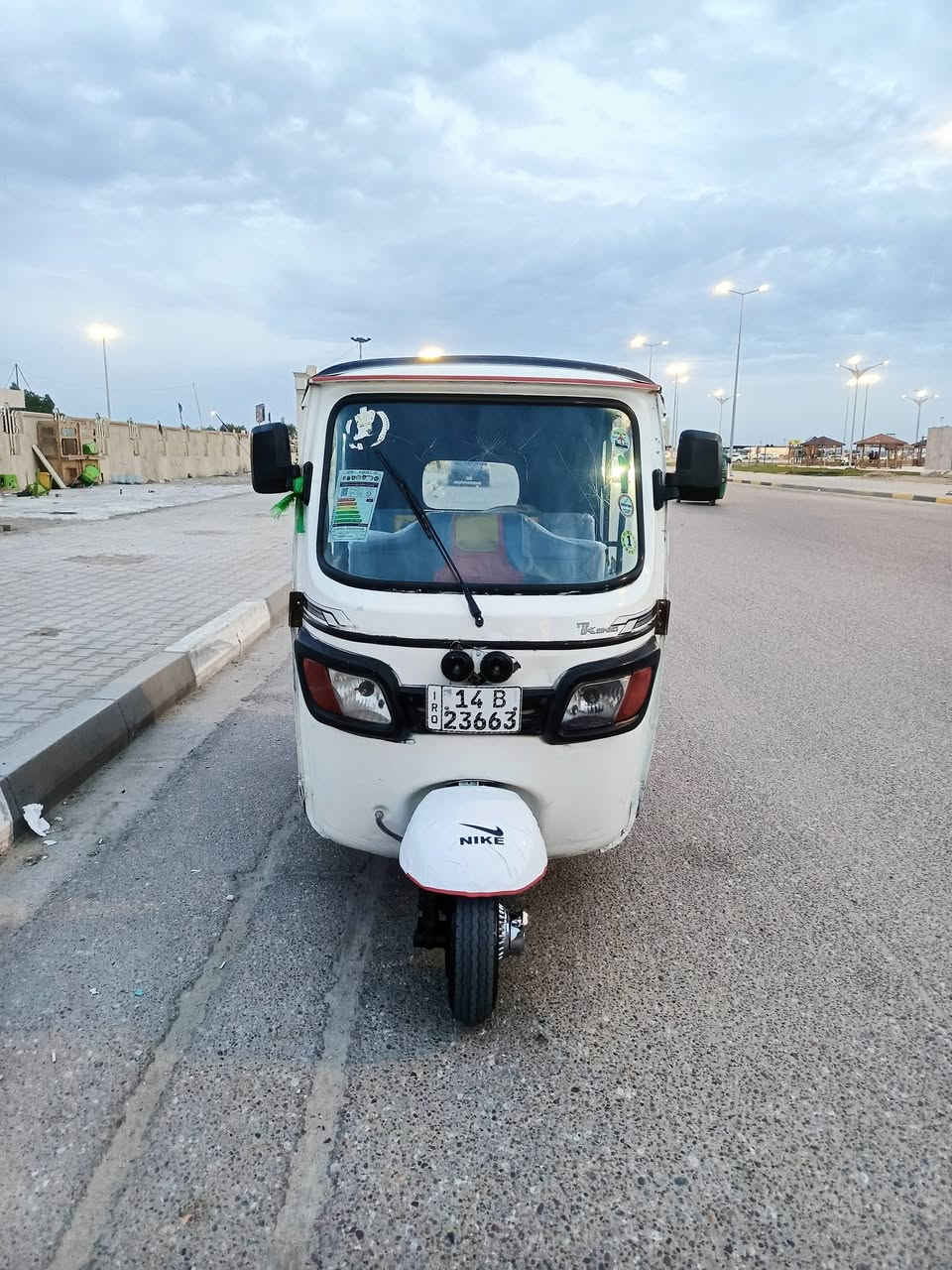 السلام عليكم للبيع تكتك TVSمديل -2021-رقم نكليزي وسنويه لبدي بي رشات صبغ بس بدون ضربه مكينه بس ولفات مبدل تكتك جاهزه كهربائيات حداده مابيه اي نقص رايده 5,500وبيه مجال مكان بصره رقم لهاتف ***********
