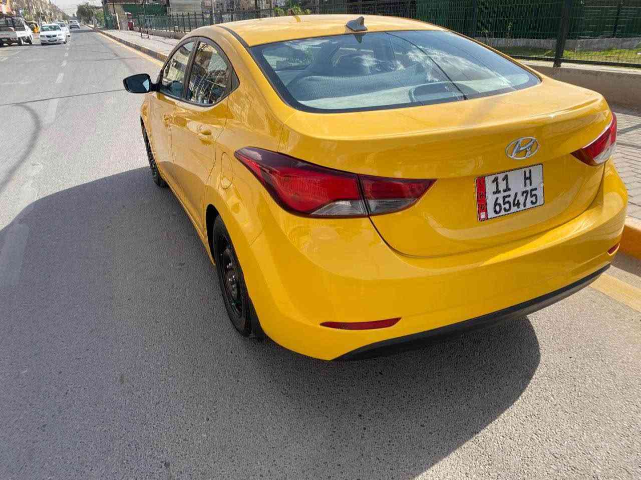 السلام عليكم عندي النترا اجره رقم بغداد مديل 2016 حادثه جاملغ وباب جهة السائق طاك ايرباك ستيرن فقط السيارة جاهزه من كل النواحي السعر 102 وبيه مجال 
الاتصال ع الرقم (***********) بغداد, العراق
