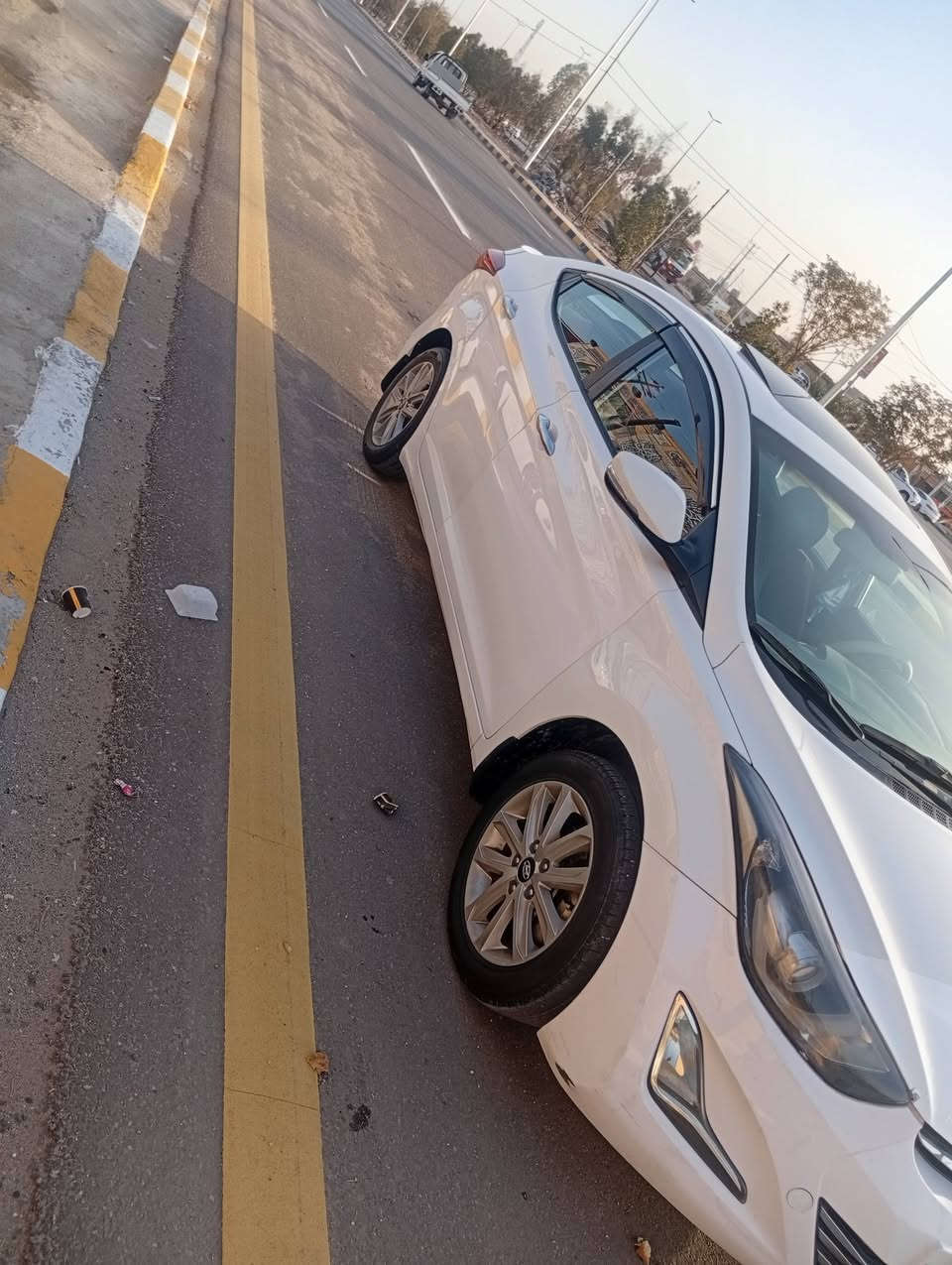 سلام عليكم النترا 15خليجي بيهه باب مبدل وشويه صبغ شربين ***********للاستفسار
