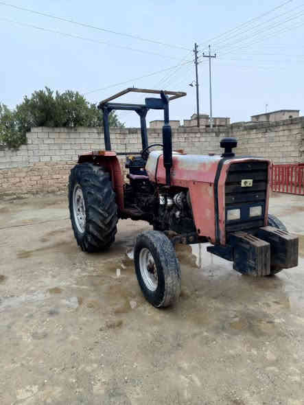 السلام عليكم 
تركتر إيراني تك موديل 2012 رقم و سنويا سليمانية تريد تحويل تريد وكالة جاهز عالكراب التواير الخلفيات نص عمر شركة و الامامي جديد 
السعر: 68 ورقة و بيها مجال 
الاتصال: ***********
