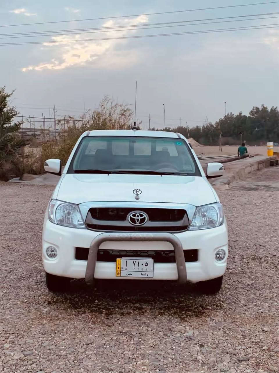 سلام عليكم اللبيع هايلوكس 2011 مكفولة كفالة عامه كير محرك اكسن جديد سياره جديده بمعنى الكلمه مكان البصره زبير سعر تصل***********
