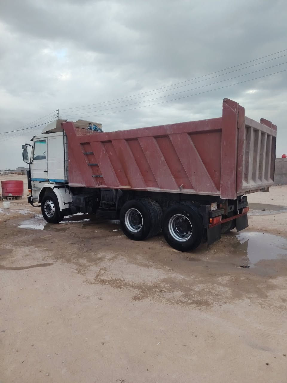 للبيع سكانيا مديل1991 رقم قادسية  راعيه بل حله سنويه28 تحويل محرك ستوه مجفت ستندر كير 5بي5 مجموعه19علا28خفيفه  شاصي مكفول عده تطواله من يم  سنتر باتري جديد  زوج تاير كدام تبريد شقال جديد ولباقي فوك نص عمر  بم نوزل باور طبشه  تاروسه ونج جعمقه علا شرط مكاني بصرة  ***********
