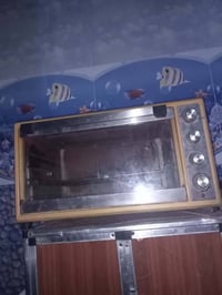 فرن كهربائي • شغال • حجمه كبير